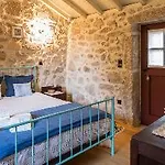 Tracos D'Outrora Farm stay Vale de Cambra
