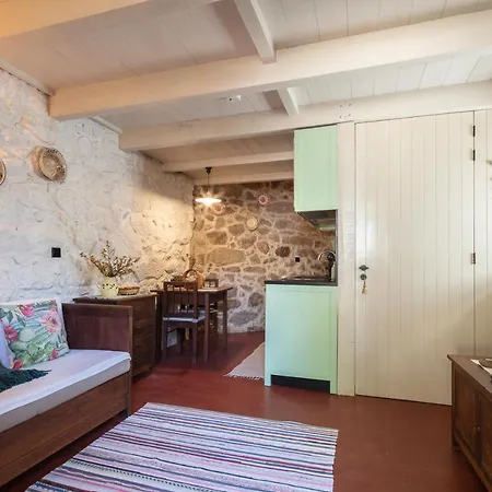 Alojamento de Turismo Rural Tracos D'outrora