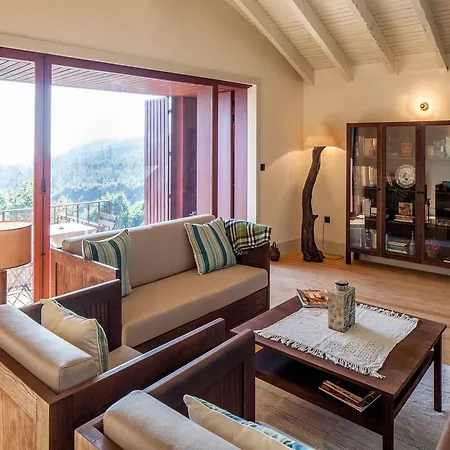 Tracos D'Outrora Farm stay
