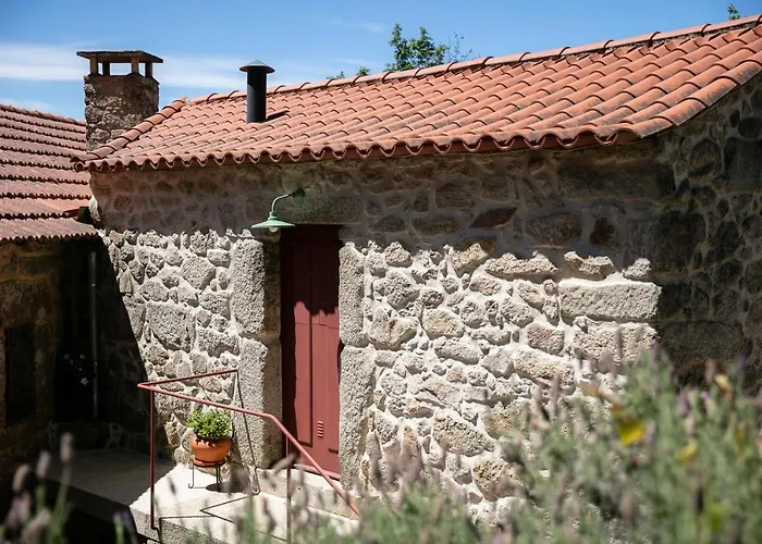 Alojamento de Turismo Rural Tracos D'outrora Vale de Cambra